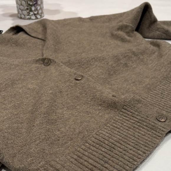 ZARA V-Neck Button-Up Sweater - Picture 5 of 10